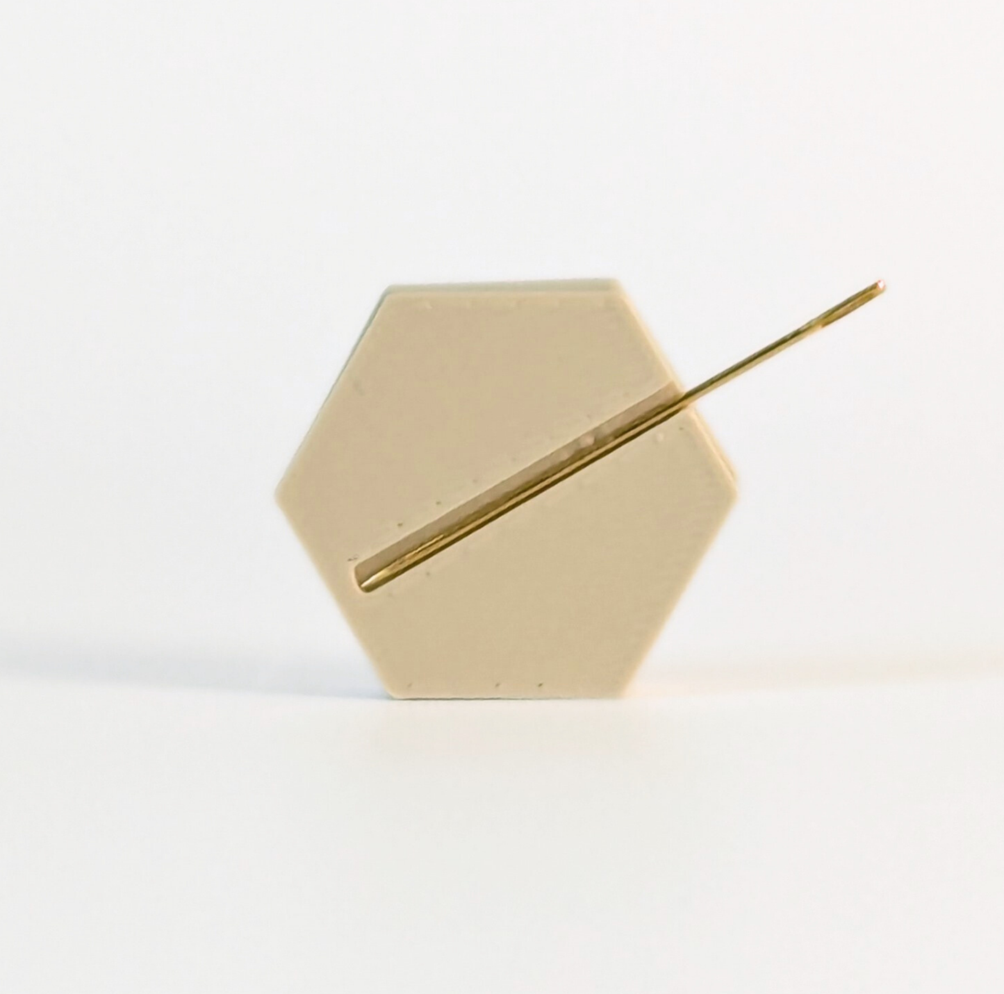 Hexagon Magnetic Sewing Pin Dish & Needle Minder