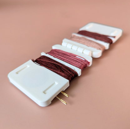 Mini Embroidery Floss Holder with Magnetic Needle Storage