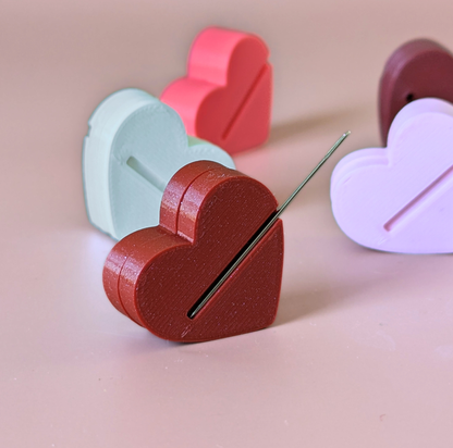 Love at First Stitch Magnetic Heart Needle Minder