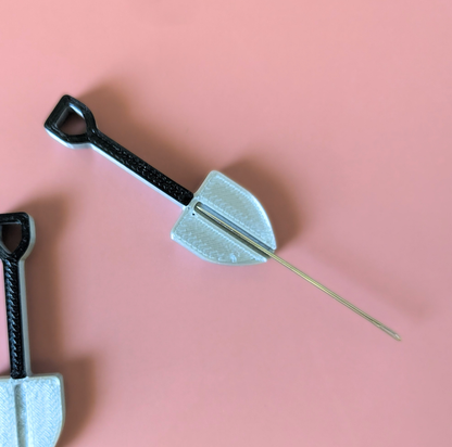 Garden Shovel Needle Minder