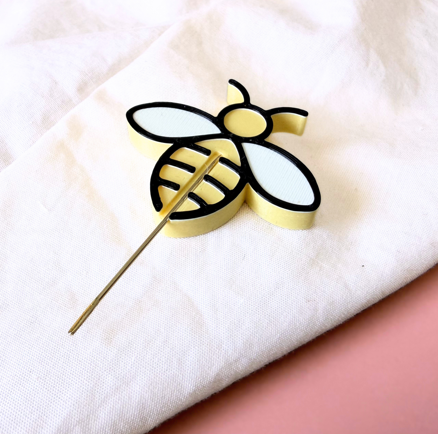 Bee Needle Minder