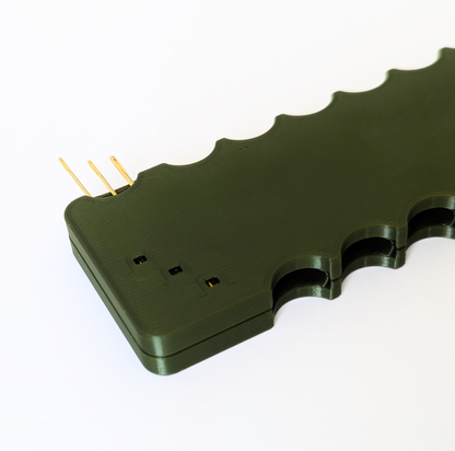 Travel Embroidery Floss Holder with Magnetic Needle Storage