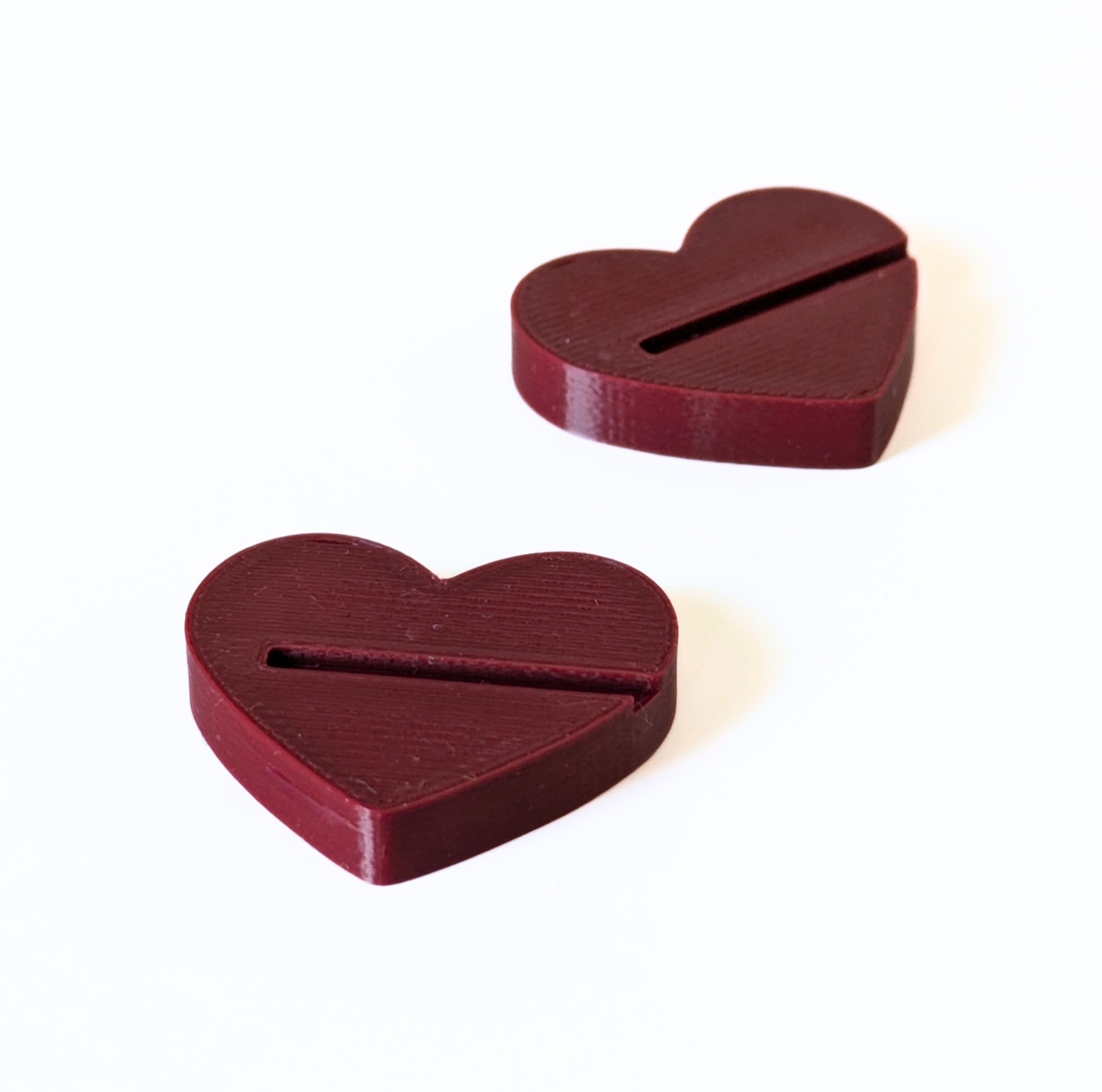 Love at First Stitch Magnetic Heart Needle Minder