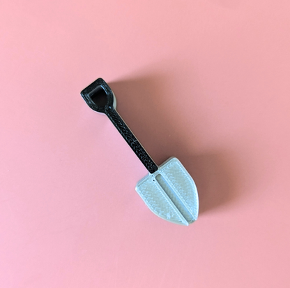 Garden Shovel Needle Minder