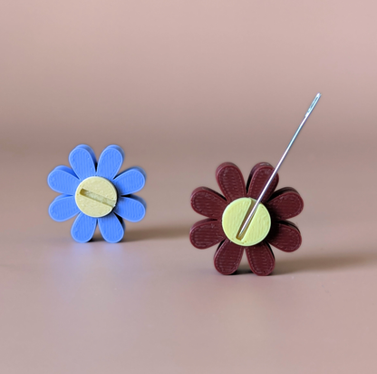 Magnetic Daisy Needle Minder