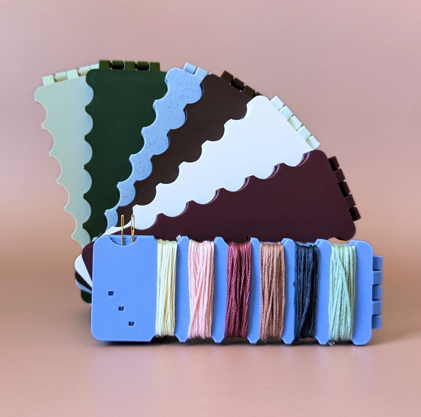 Travel Embroidery Floss Holder with Magnetic Needle Storage