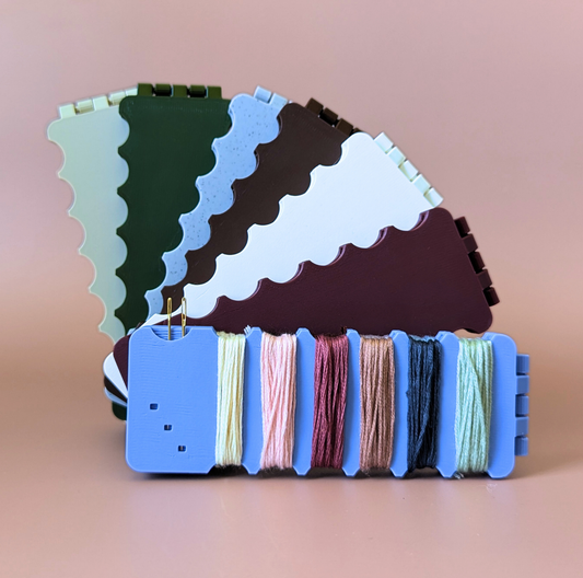 Travel Embroidery Floss Holder with Magnetic Needle Storage